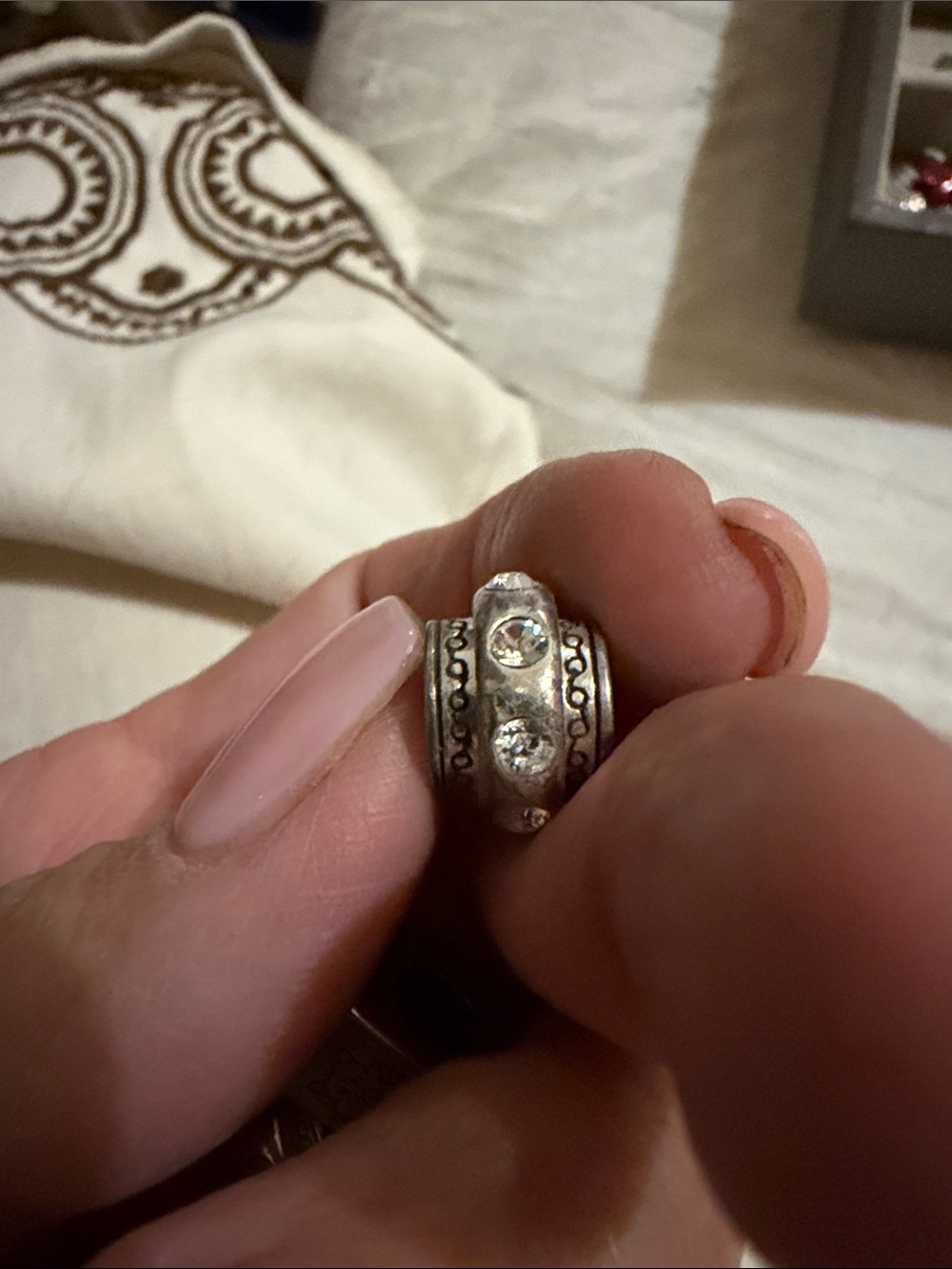 Brighton cat cube bead with two crystal beads - Picture 3 of 8